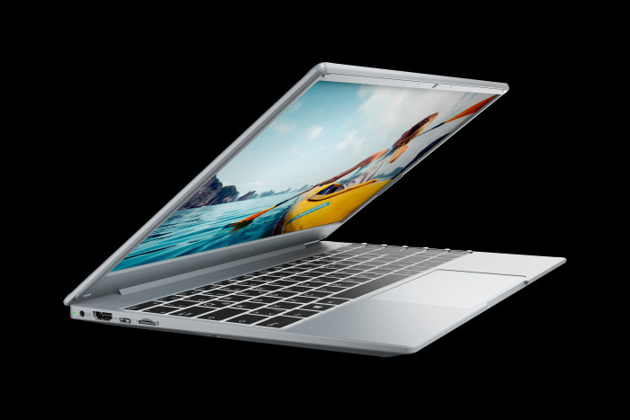 Akoya E14304 (Bild: Medion)